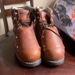 Men work boots